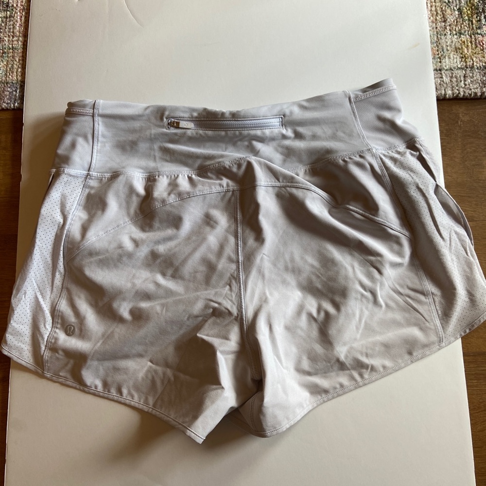 Lululemon women’s white shorts size 10